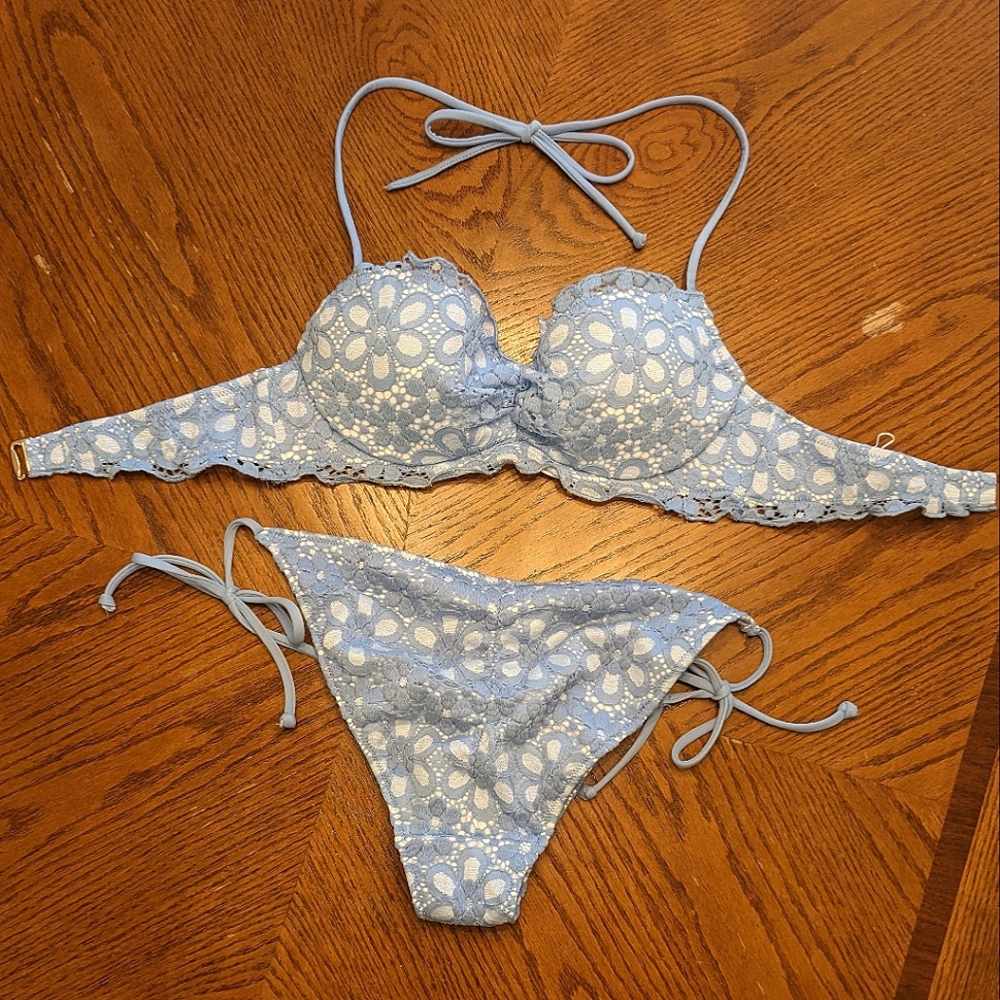 NWT*Victoria's Secret Bikini*Underwire Top 32B